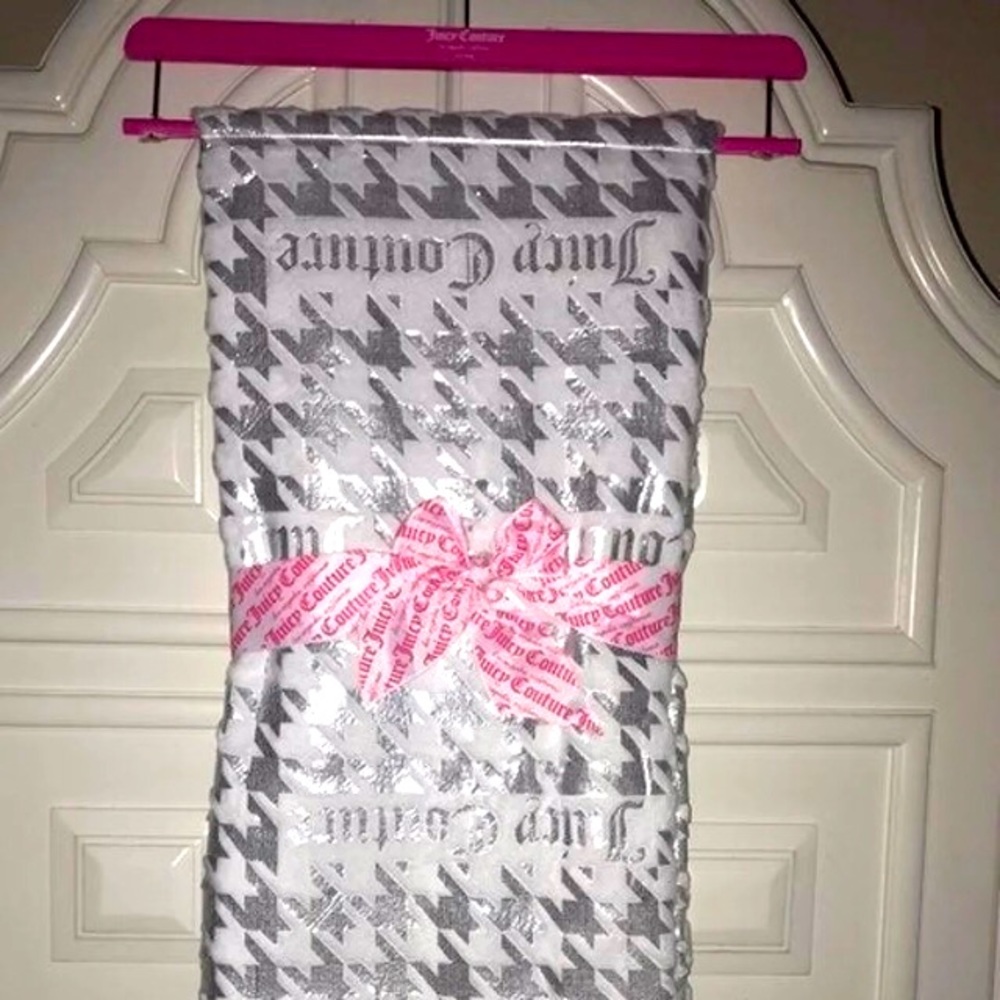 Juicy Couture throw blanket